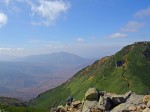 俎嵓より見た最高峰・柴安嵓（2356m）と尾瀬ヶ原