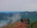 山頂西側に立つ太郎山神社