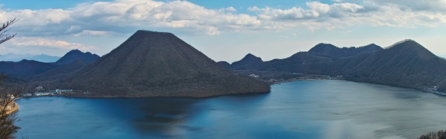 硯岩より眺める榛名富士と榛名湖