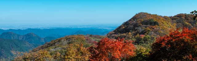鳥首峠へ続く稜線＠ウノタワ手前・・・紅葉が綺麗