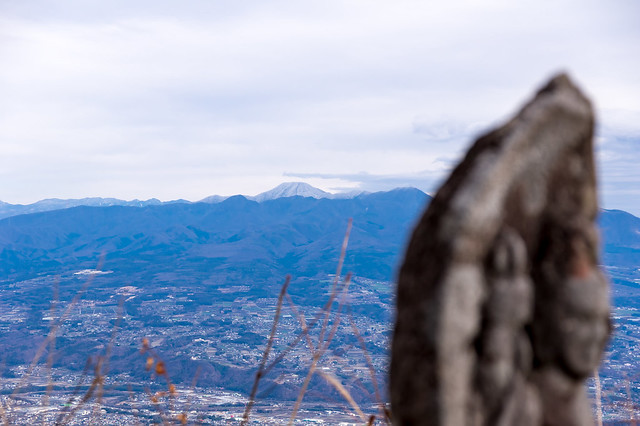 赤城山最高峰の黒檜山は雪に覆われる＠石仏の尾根