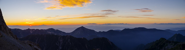 日の出・・・浅間山・八ヶ岳・富士・南アルプス