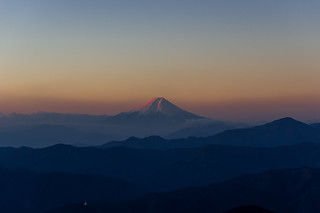 朝陽あたり始めた富士山＠鷹ノ巣山