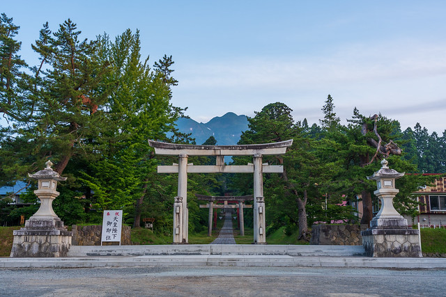 岩木山と岩木山神社への参道