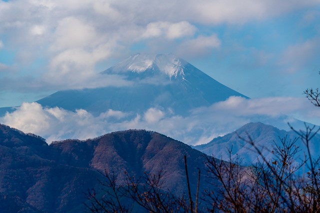 富士山の雲は払われず＠倉岳山