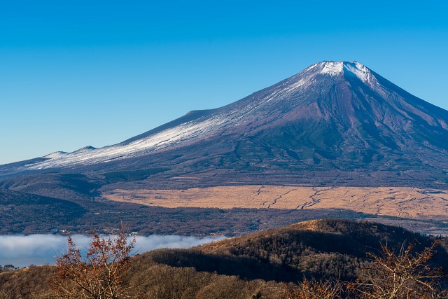 富士山と霧の山中湖＠石割山