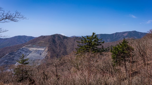 天祖山と雲取山＠滝谷の峰のヘリポート