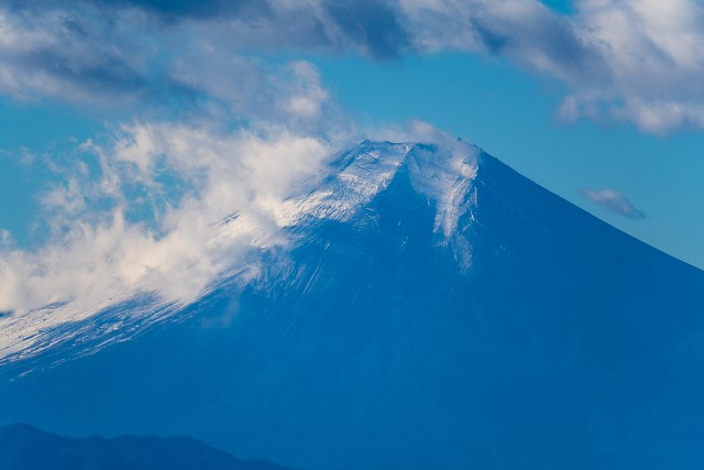 寒気で荒れる富士山＠大岳山